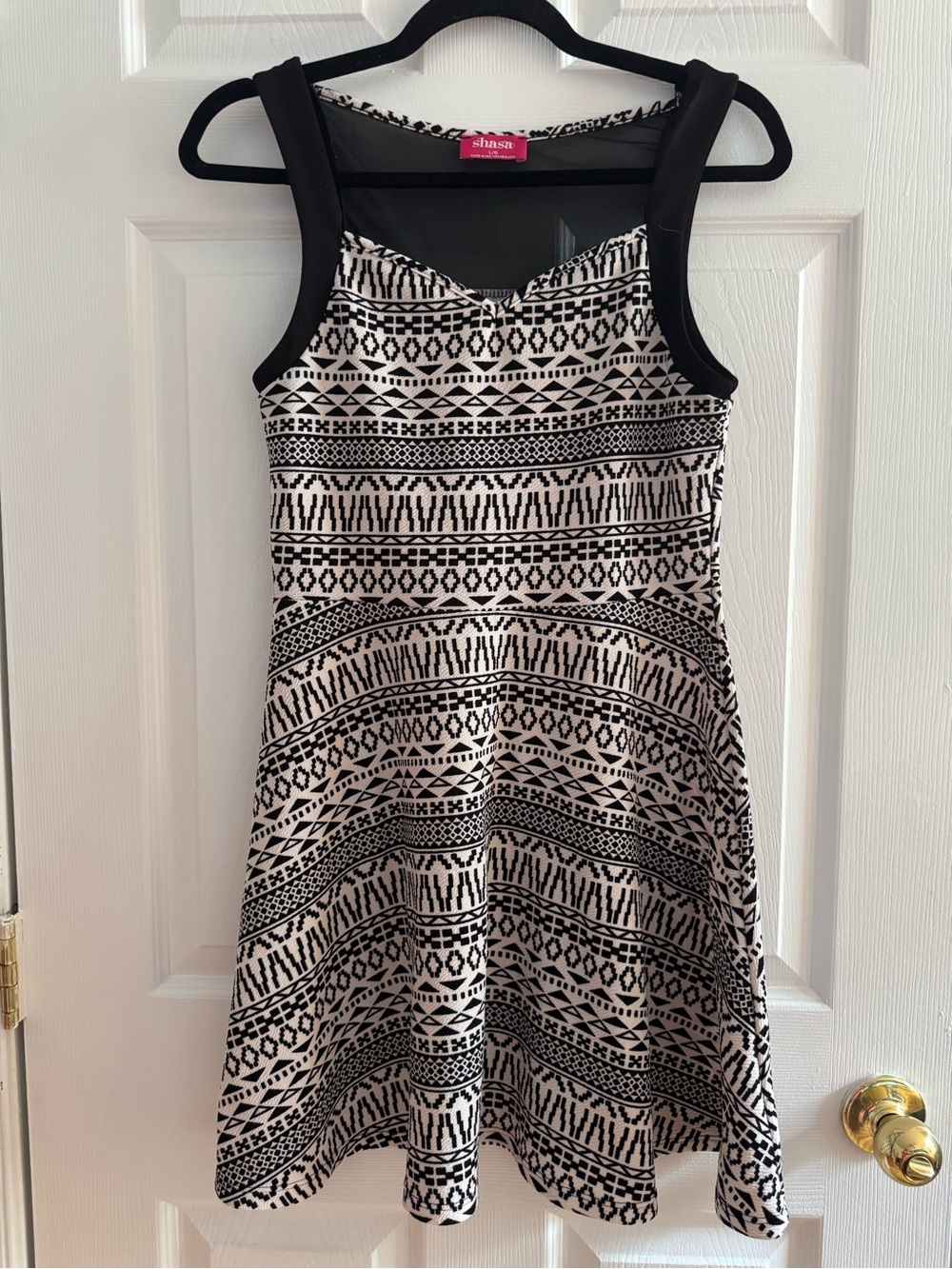 Shasa Black & White Fit-and-Flare Mini Dress Size Large